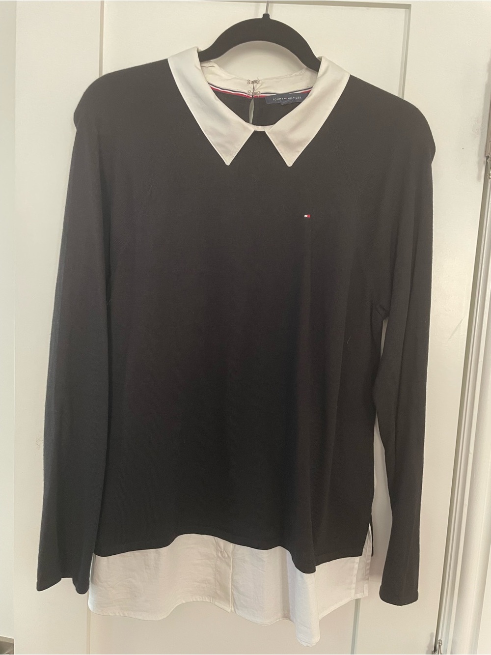 Tommy Hilfiger Black Long-Sleeve Sweater with White Collar and Hem Layering